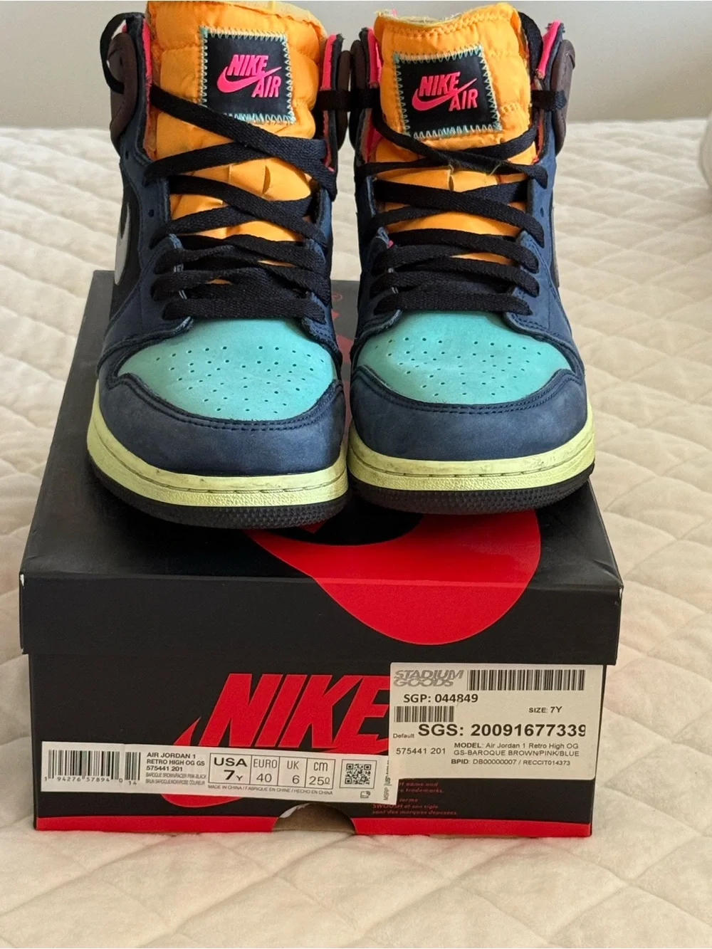 Nike Jordan 1’s multi color OG sneakers